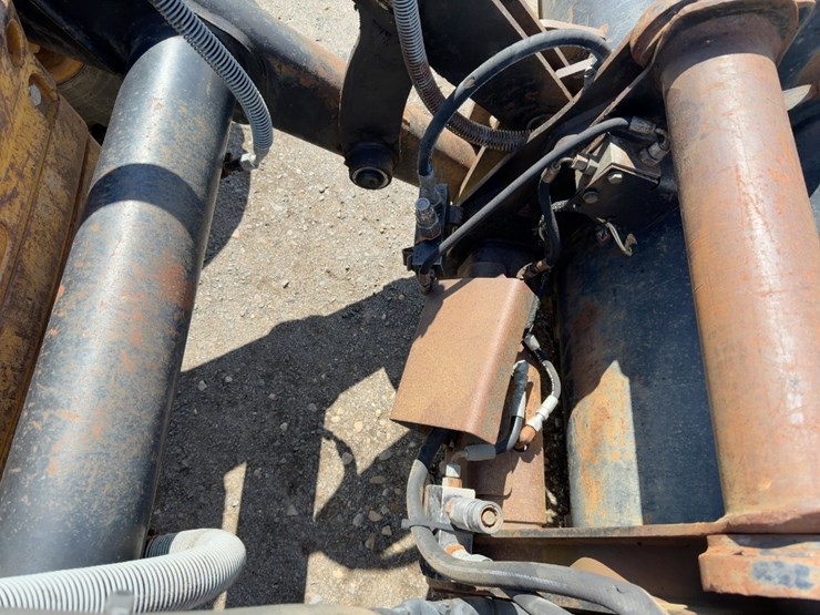 2001-caterpillar-420d-it-image-12