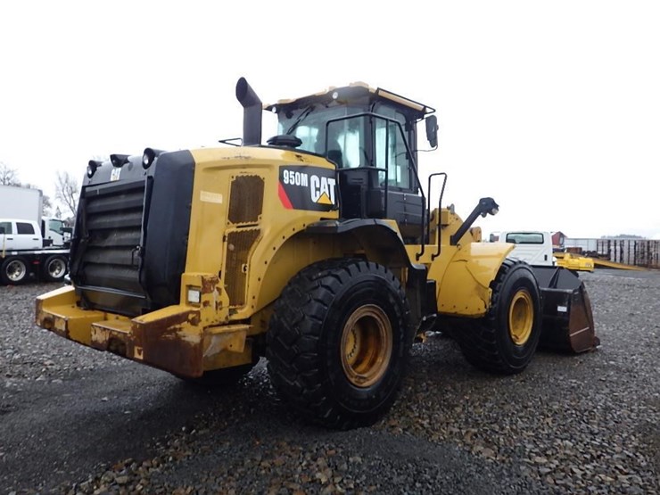 2017-caterpillar-950m-image-4