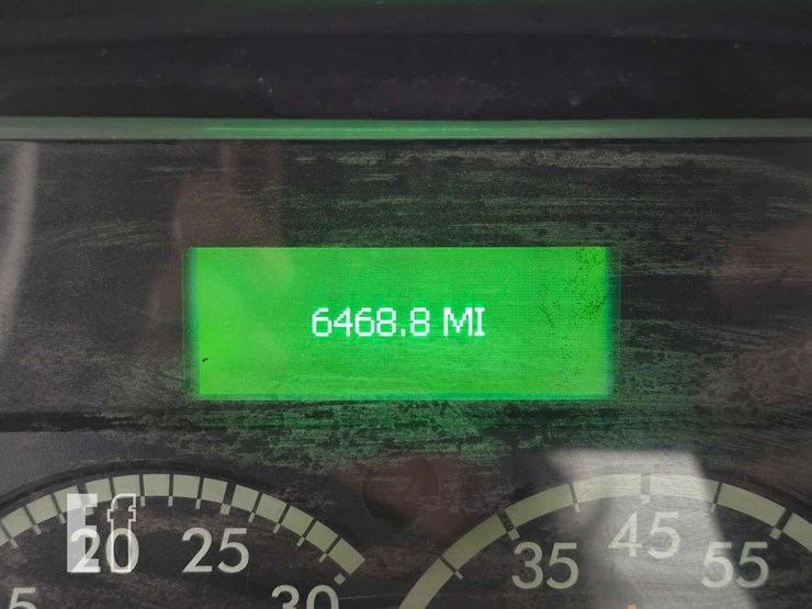 2022-freightliner-business-class-m2-106-image-13