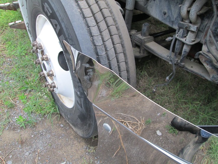 #46165-•-inop-2012-freightliner-t/a-daycab-truck-tractor-1fujgebg8clbv8611-image-23