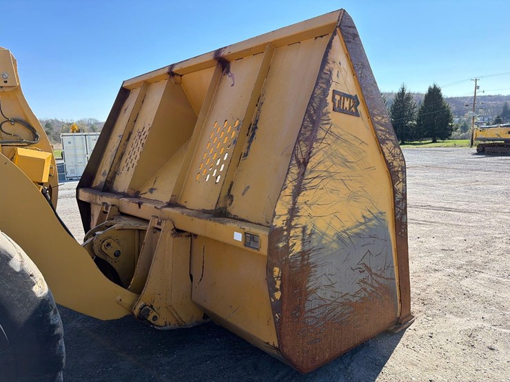 2021-caterpillar-966m-image-33