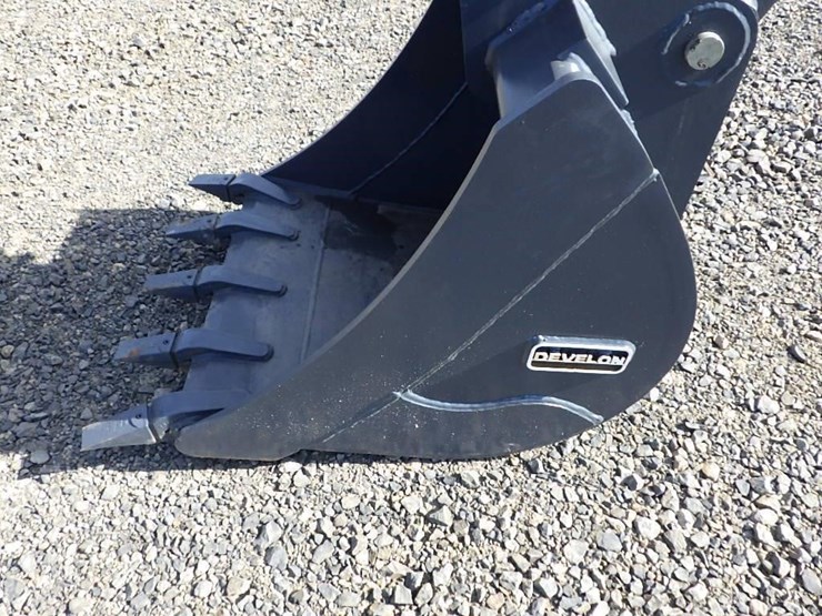 2023-develon-dx85r-3-hydraulic-excavator-image-30