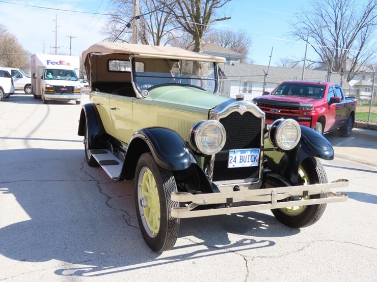 1924-mclaughlin-standard-six-touring-image-3