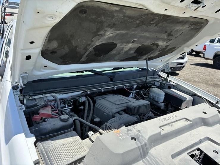 2012-gmc-sierra-2500-image-8