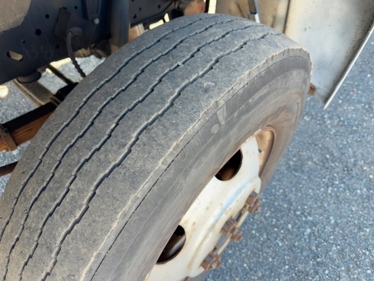 1989-ford-f600-image-9