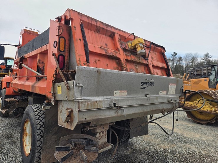 2002-international-7300-image-30