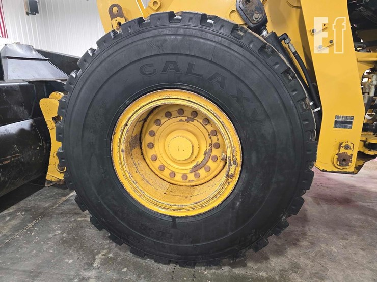 2014-caterpillar-938k-image-24