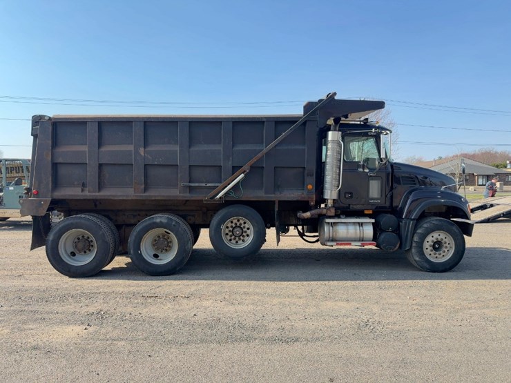 2006-mack-granite-cv713-image-6