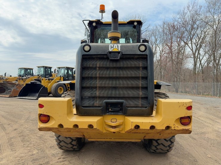 2016-caterpillar-938m-image-4