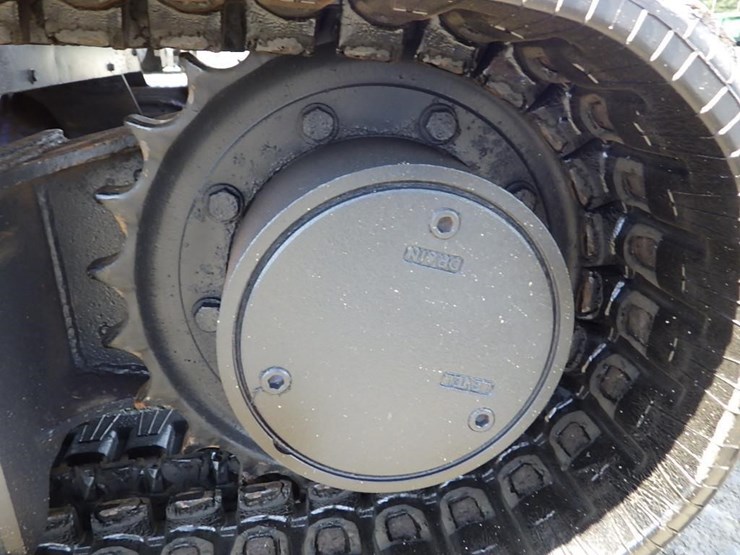 komatsu-pc28uu-2-image-30