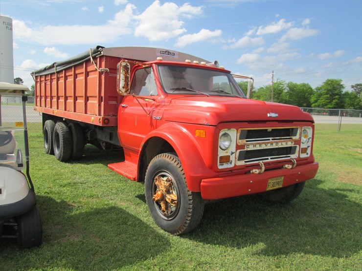 1969-chevrolet-c60-image-2