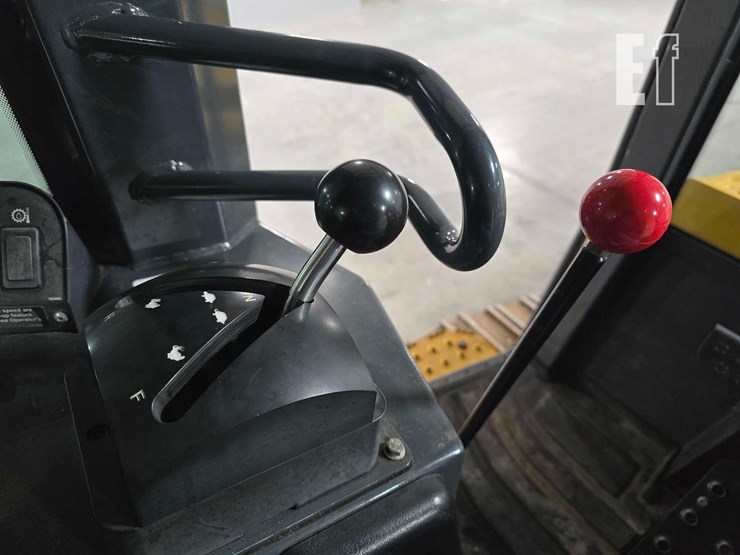 2016-deere-655k-image-18