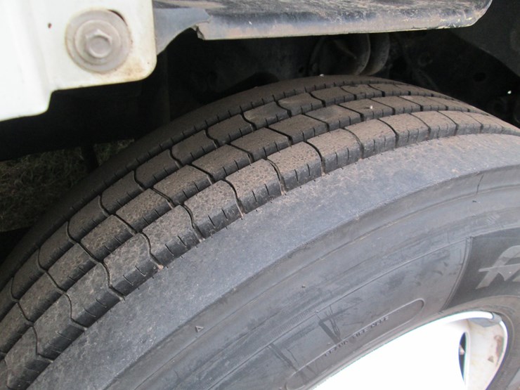 #46165-•-inop-2012-freightliner-t/a-daycab-truck-tractor-1fujgebg8clbv8611-image-19