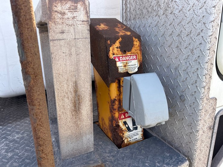 2010-international-4400-sba-image-34