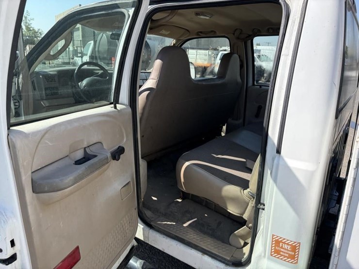2004-ford-f350-sd-image-12