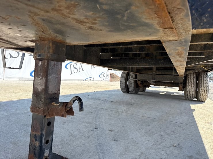 2018-massey-ferguson-8-image-24