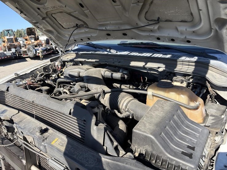 2010-ford-f450-image-8