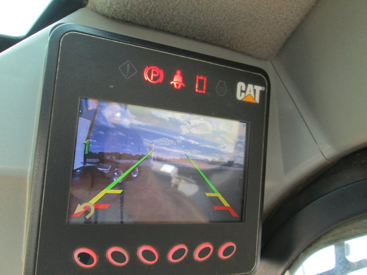 2022-caterpillar-259d3-image-35