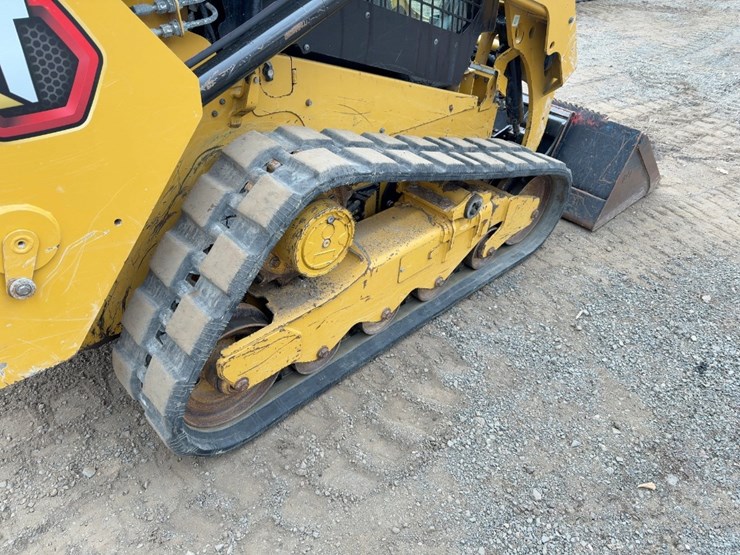 2021-caterpillar-259d3-image-14