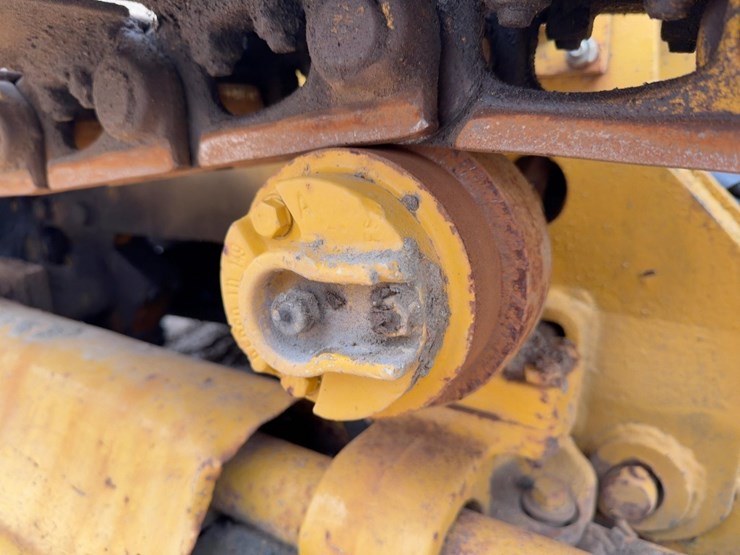 1983-deere-350c-image-16