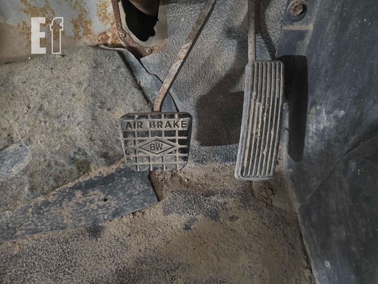 1990-international-4900-image-11