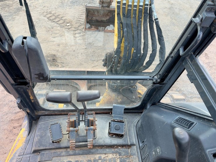 2014-komatsu-pc45mr-3-image-33