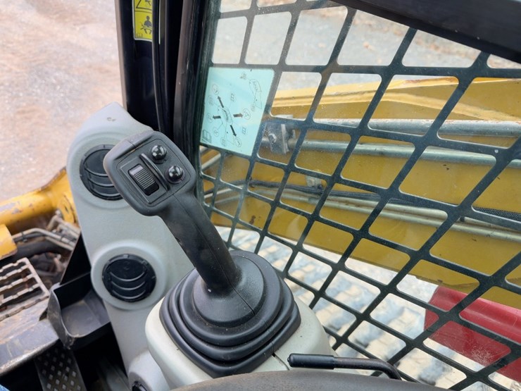 2012-caterpillar-299c-image-22