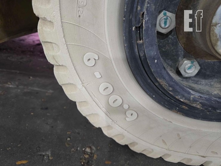 2019-caterpillar-gp25n-image-28