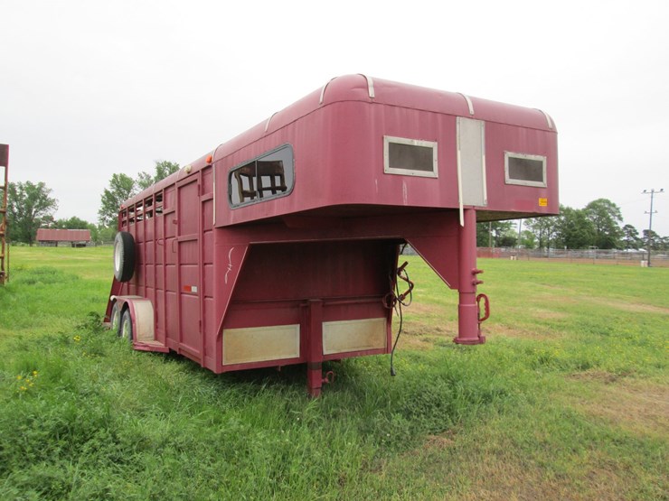 #46171-•-homemade-16'-t/a-steel-horse-trailer-image-2