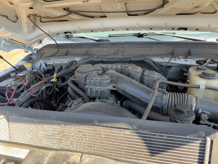 2014-ford-f350-xl-image-18