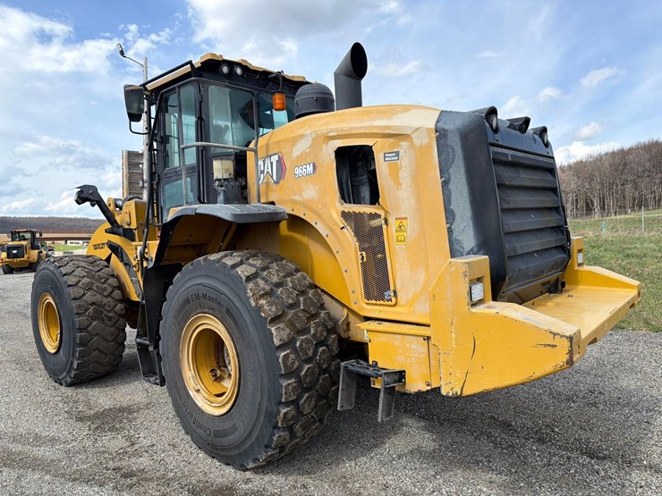 2021-caterpillar-966m-image-5