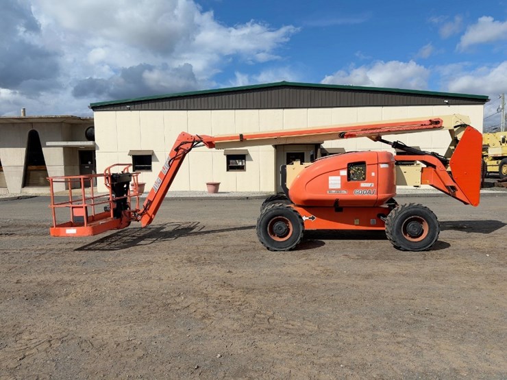 2003-jlg-600aj-image-2