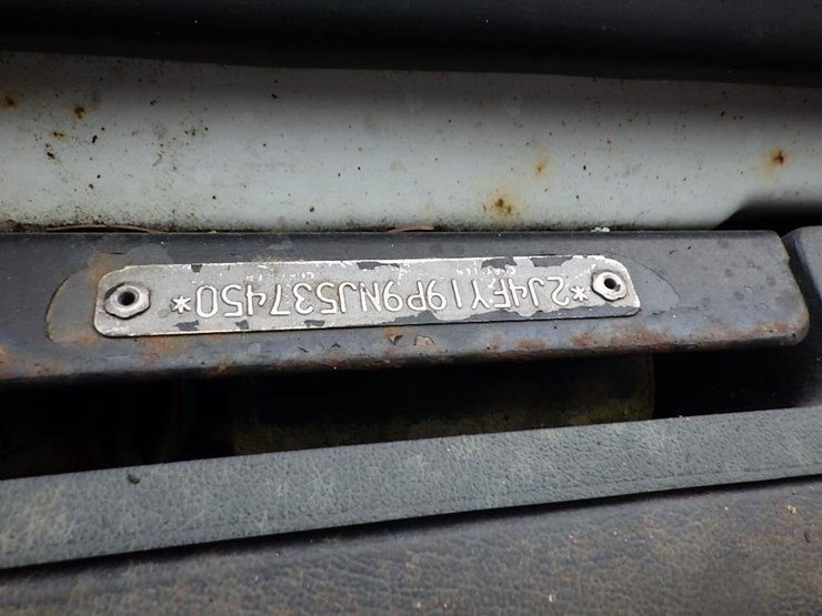 1992-jeep-wrangler-image-34