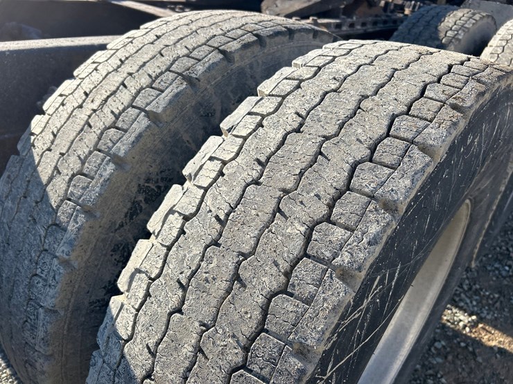 2002-massey-ferguson-8-image-91