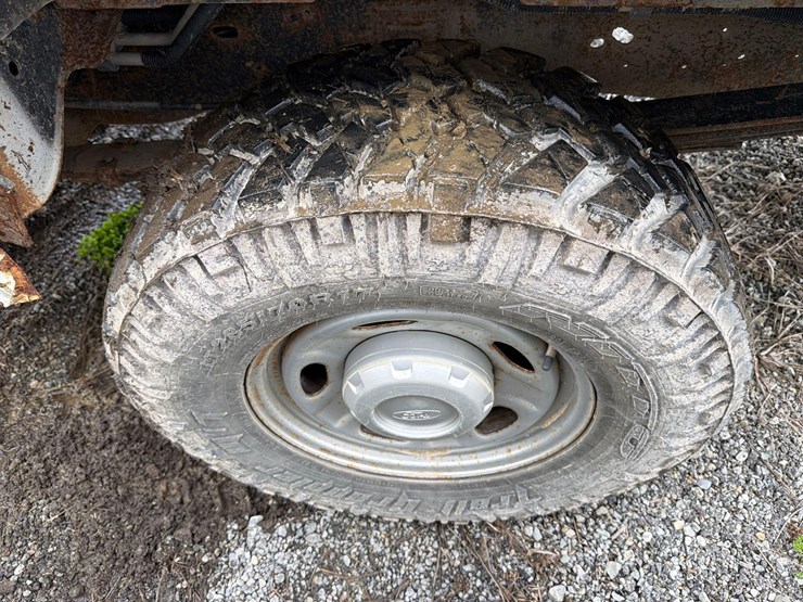 2014-ford-e350-image-18