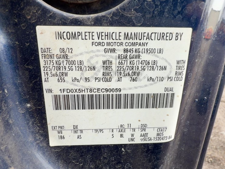 2012-ford-f550-xl-image-33