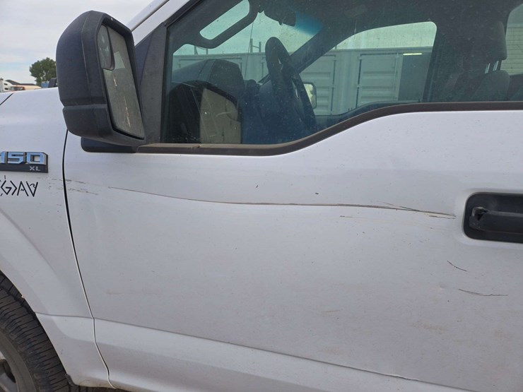 2017-ford-f150-xl-image-10