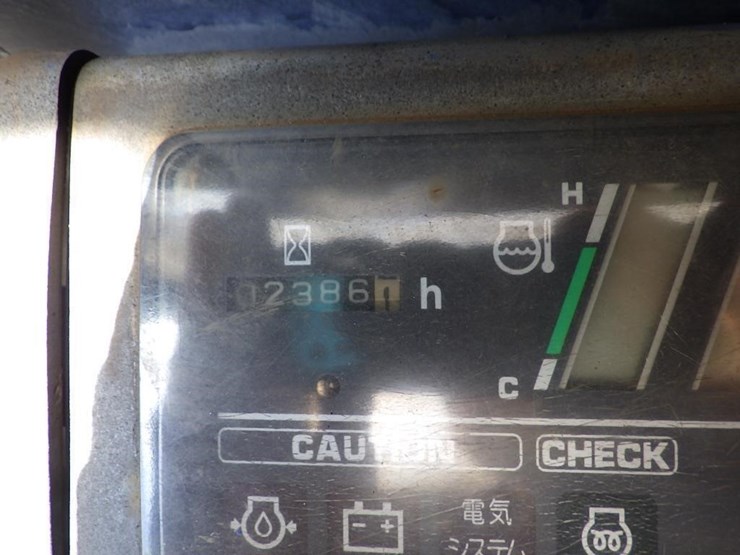 komatsu-pc28uu-2-image-37