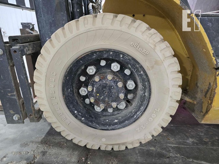 2019-caterpillar-gp25n-image-23