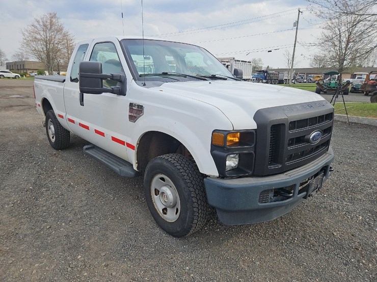 2009-ford-f250-xl-image-7