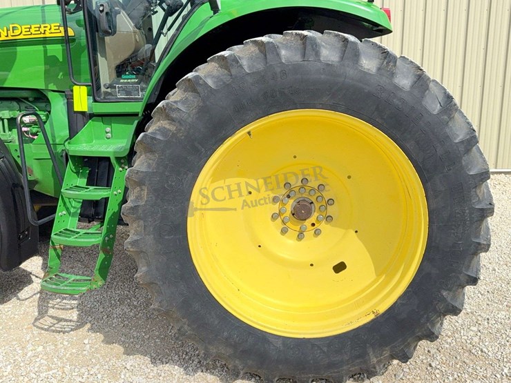 john-deere-200-image-93