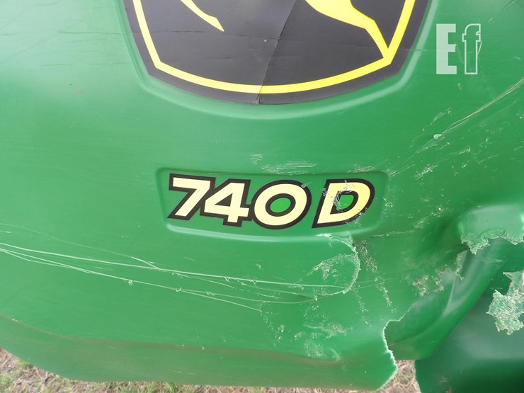 2023-john-deere-740d-image-8