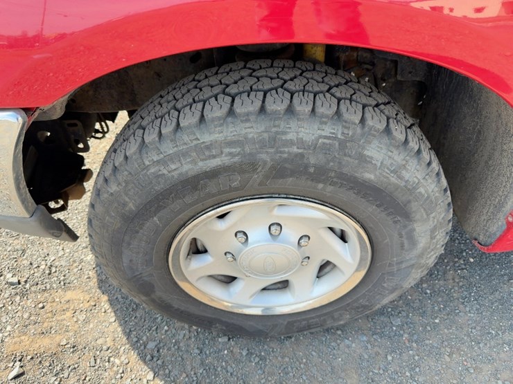 2003-ford-f250-xl-image-11