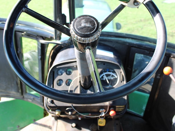 john-deere-8440-image-31