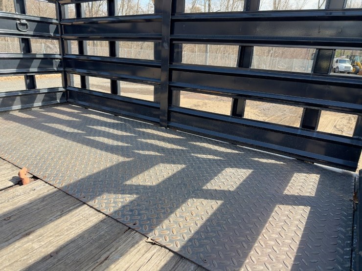 2002-isuzu-npr-hd-image-15