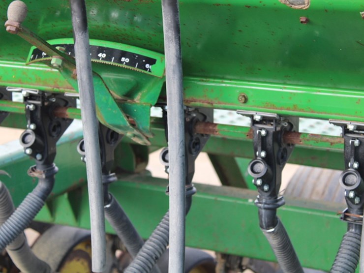 john-deere-750-image-24