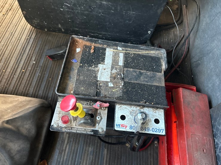 2002-massey-ferguson-8-image-80