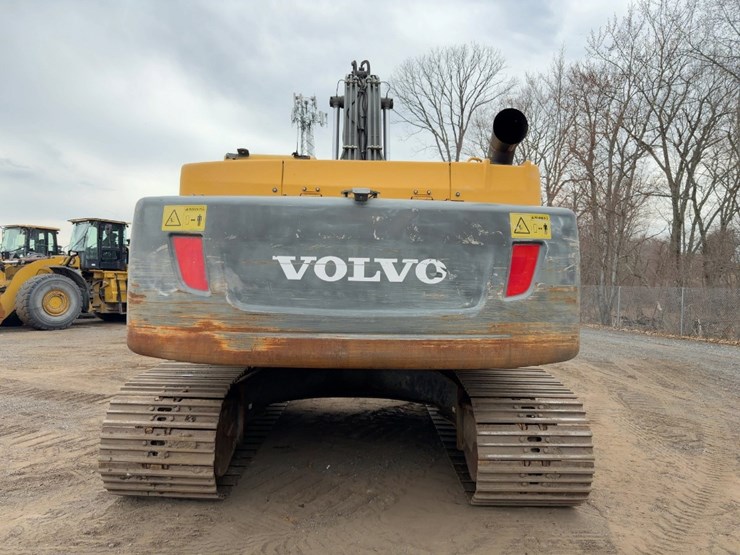 2013-volvo-ec300dl-image-4