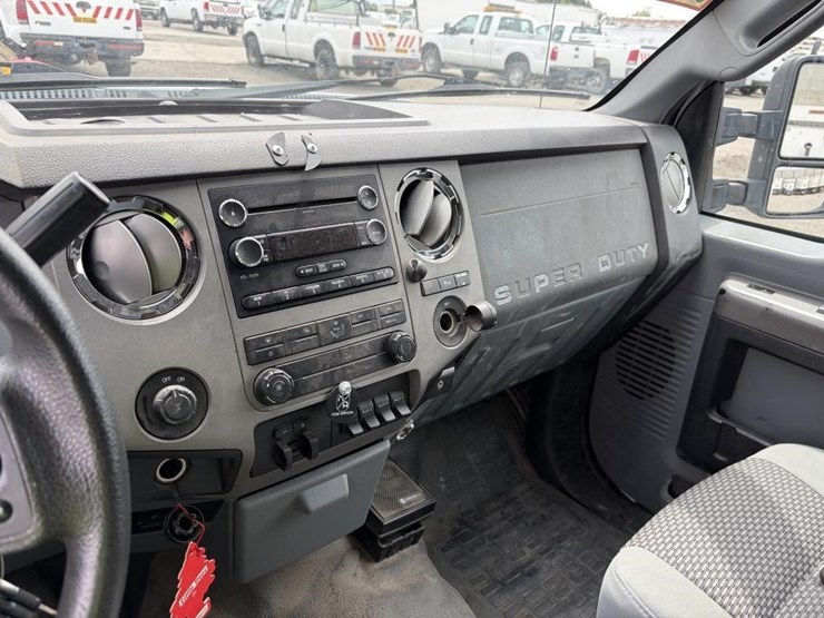 2011-ford-f250-image-16