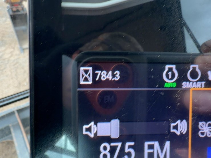 2022-caterpillar-306-image-35